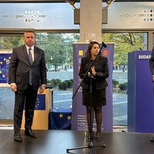 Presentation of the poster exhibition “Re-action: Bulgaria and the Euro” at the Representation of the European Commission in Hungary